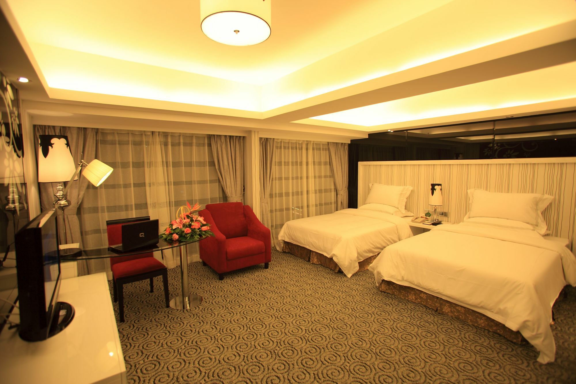 Perthden Hotel Shenzhen Exteriör bild